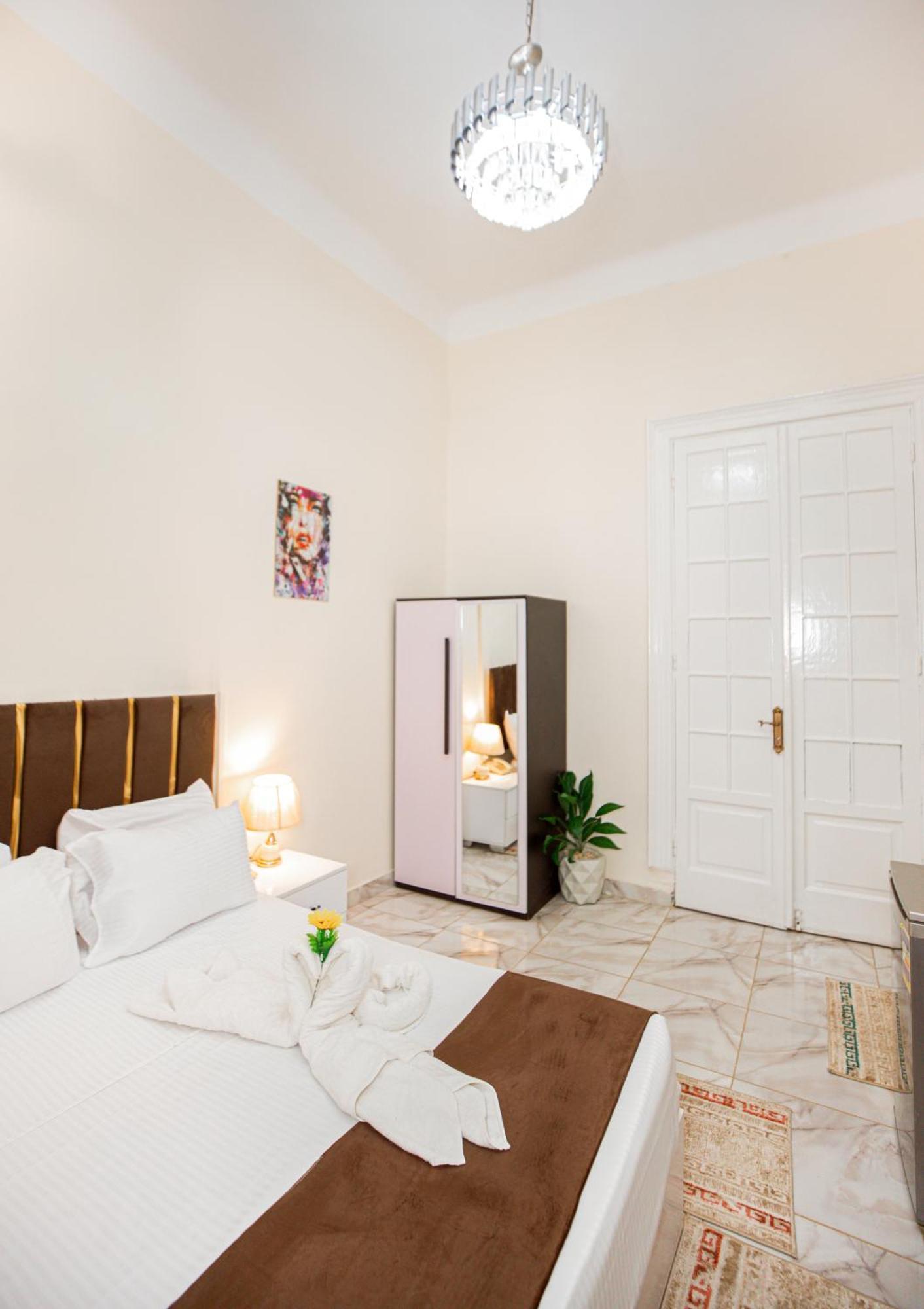 Downtown Antique Hotel 3*