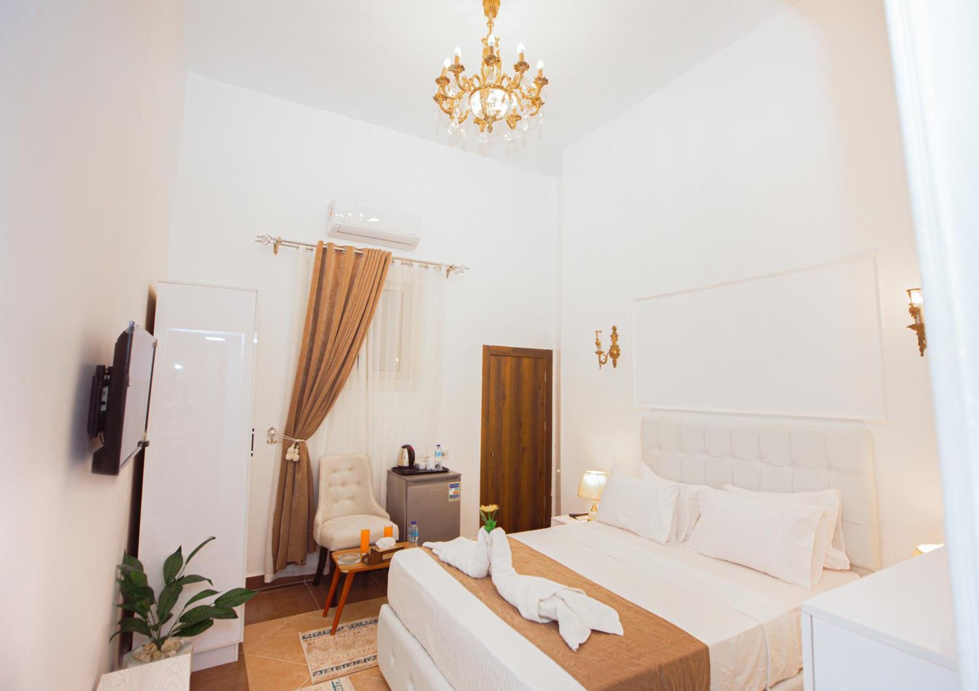 Hotel Downtown Antique 3*